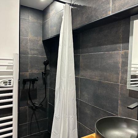 Studio Rdc La Tour Сент-Етьєнн-де-Тіне Екстер'єр фото